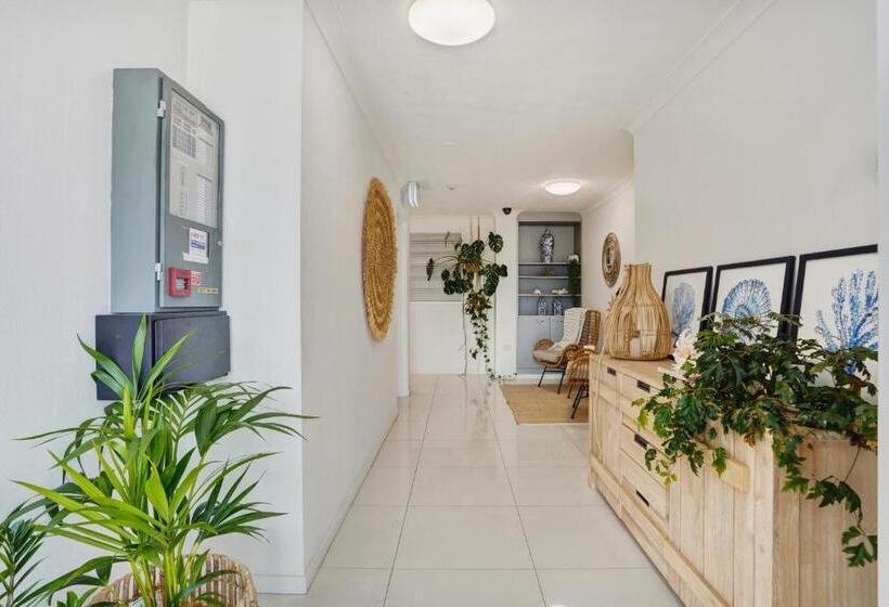 Beach Palms Holiday Apartments