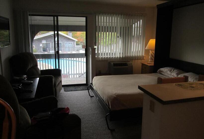 Eastwood At Provincetown