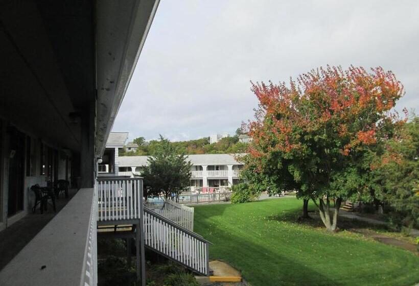 Eastwood At Provincetown