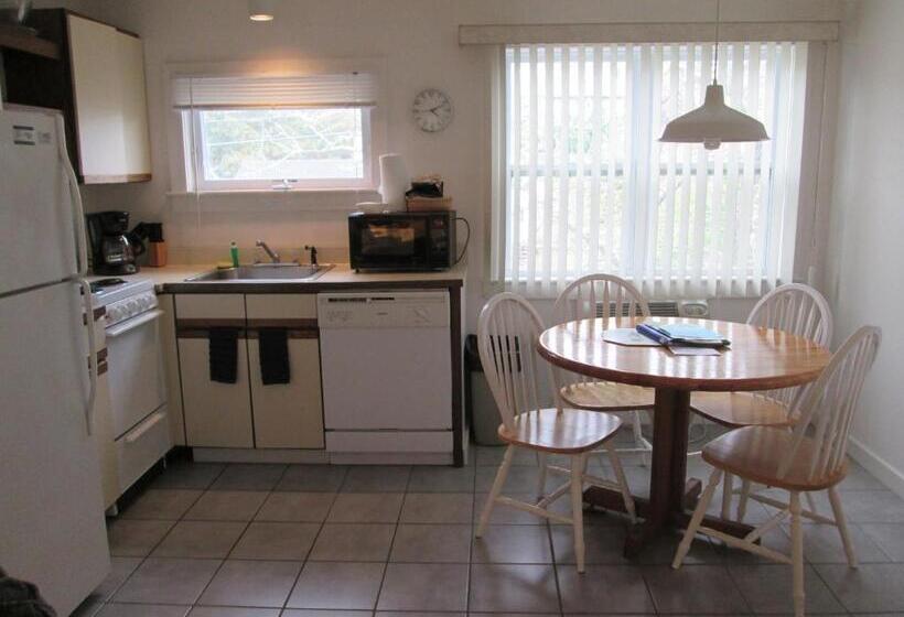 Eastwood At Provincetown