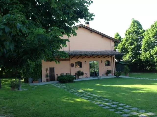 ホテル Società Agricola Le More Agriturismo La Dondina