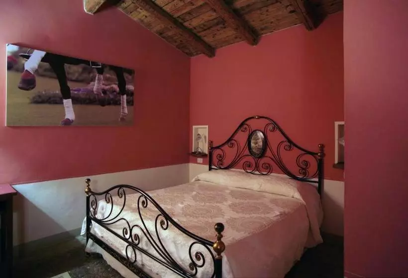 ホテル Società Agricola Le More Agriturismo La Dondina