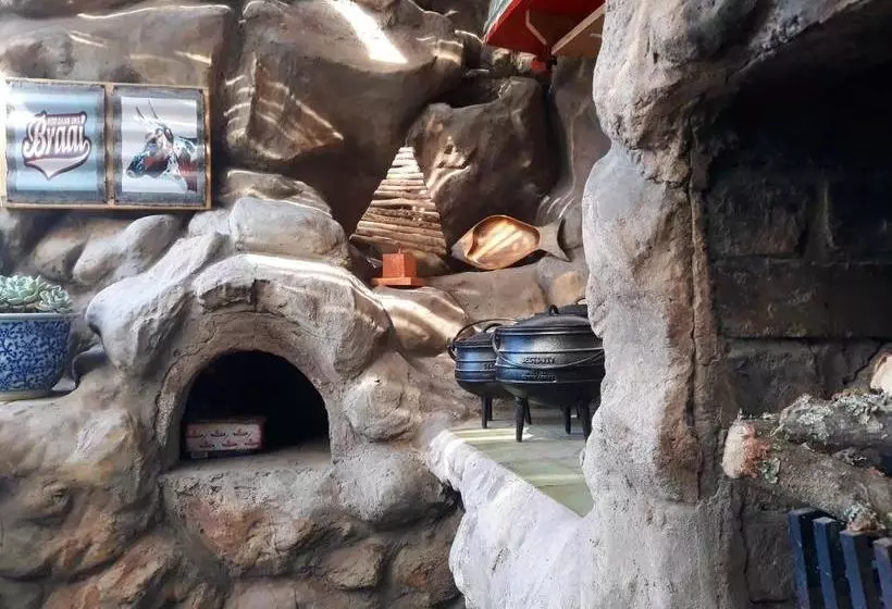 Majatalo Albert Road Garden Guest House