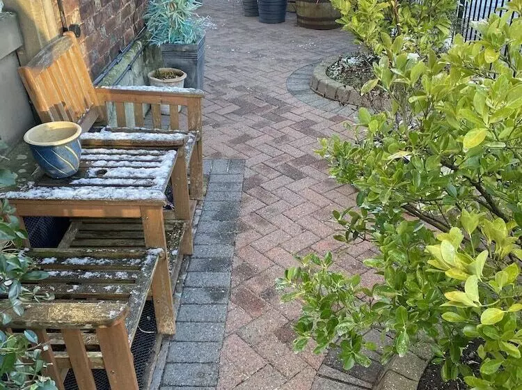 Majatalo Cornerways Guest House