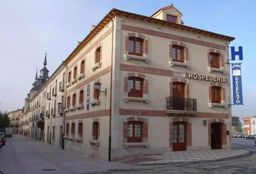 ペンション Hospederia El Fielato