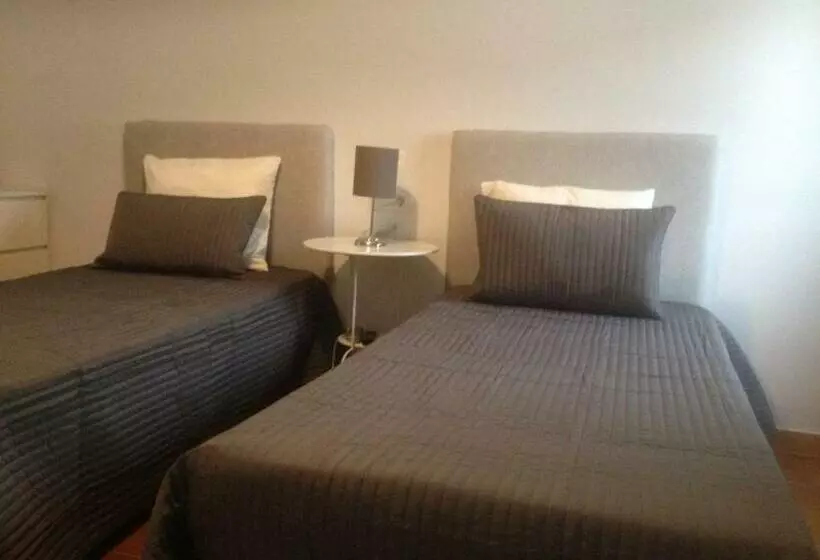 Majatalo Hostal Montilla Sotogrande