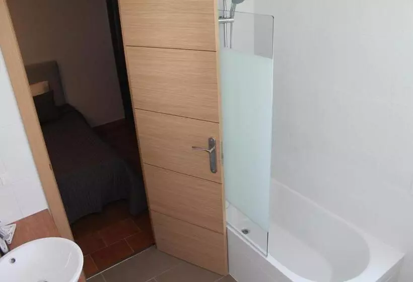 Majatalo Hostal Montilla Sotogrande