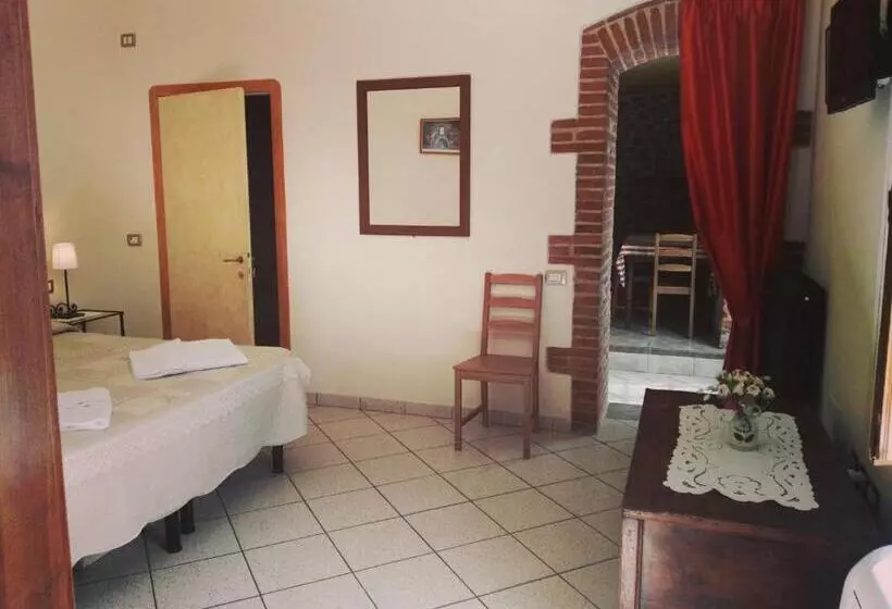 ペンション Il Casolare Di Leonardo