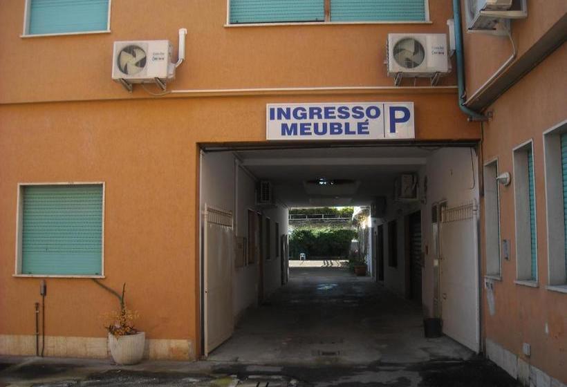 بنسيون Meublè Andrea Doria