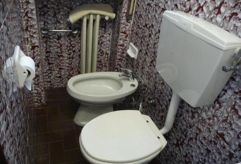 بنسيون Meublè Andrea Doria