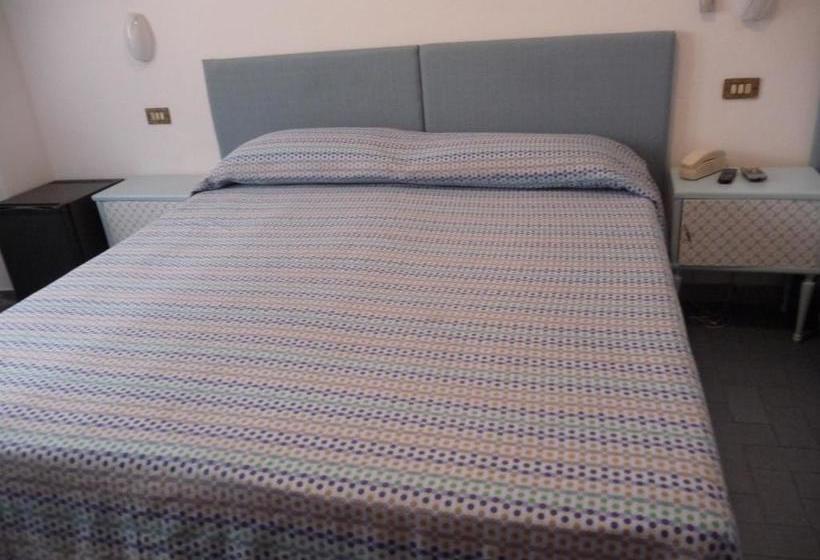 بنسيون Meublè Andrea Doria