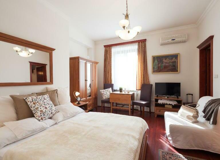 ペンション Villa Cecile