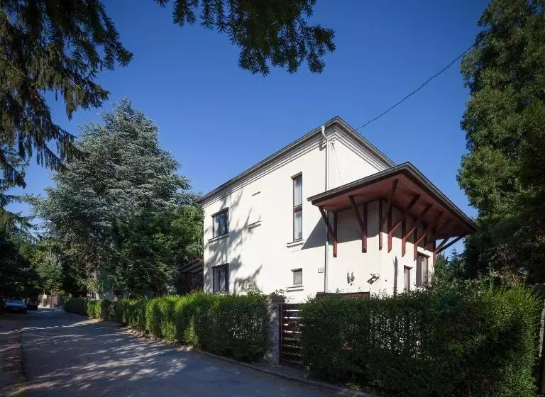 ペンション Villa Cecile