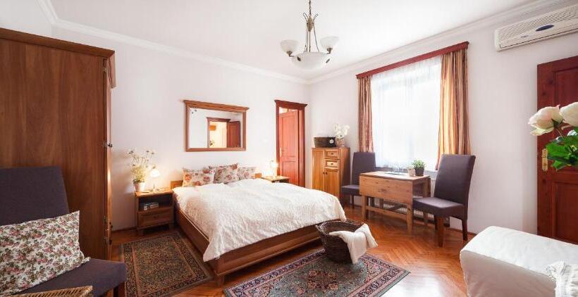 ペンション Villa Cecile