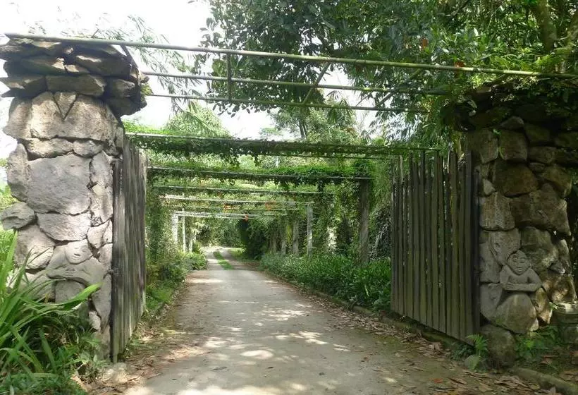 Majatalo Villa Wastra
