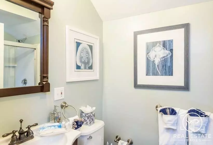 Retkeilymaja Bouchard Restaurant & Inn