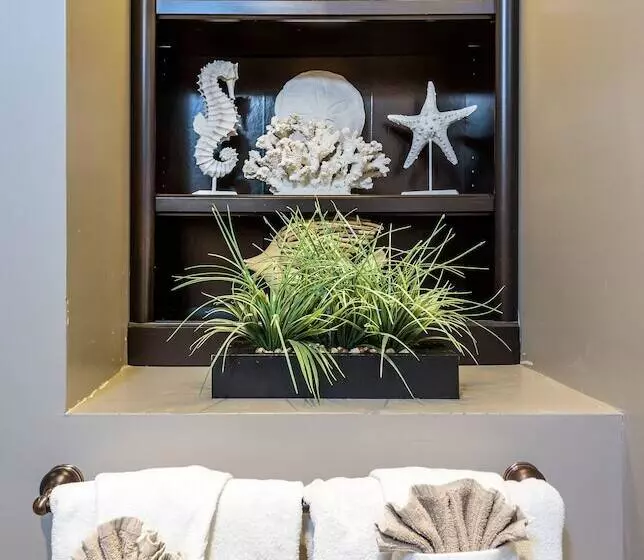 Retkeilymaja Bouchard Restaurant & Inn