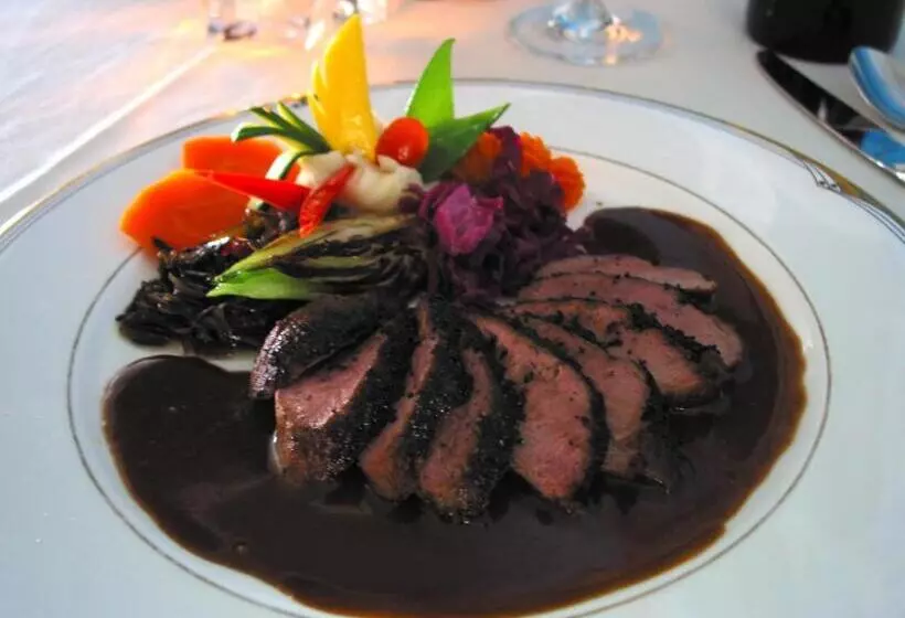 Retkeilymaja Bouchard Restaurant & Inn