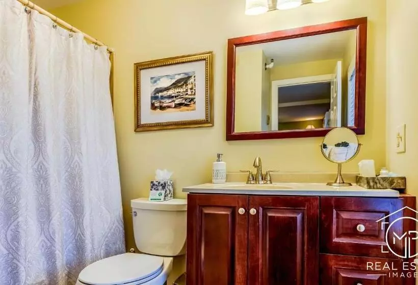 Retkeilymaja Bouchard Restaurant & Inn