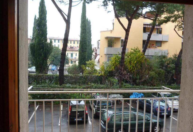 پانسیون Sansovino Bed And Car