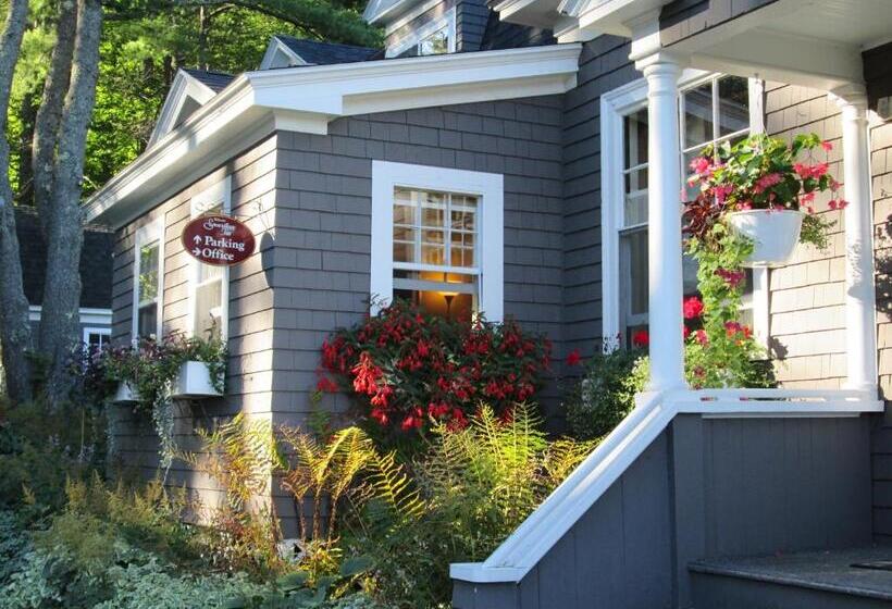 فندق صغير Snowvillage Inn