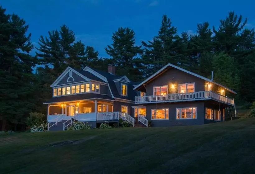 Retkeilymaja Snowvillage Inn