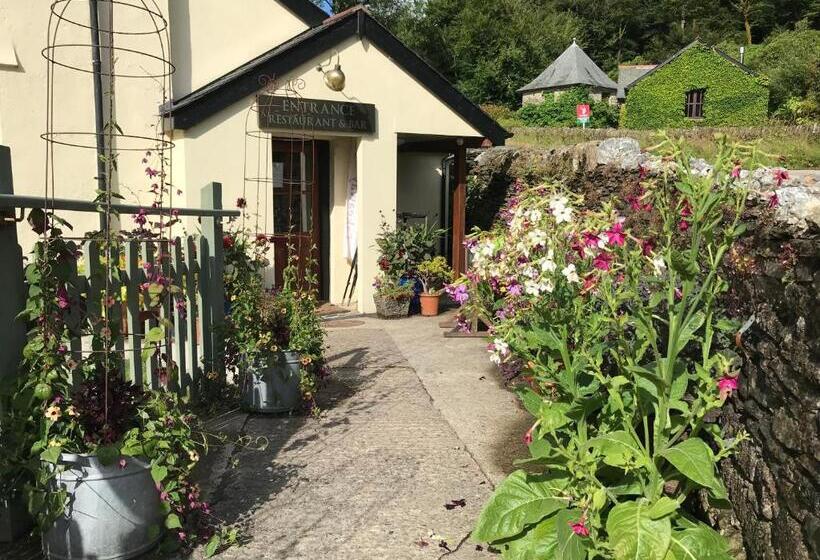 호스텔 The Exmoor Forest Inn