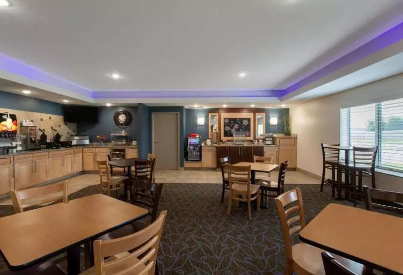 هتل Americinn By Wyndham Sioux Falls North