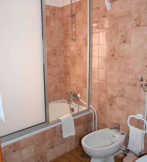 膳宿费 Alojamento Local Manuel Da Parreira