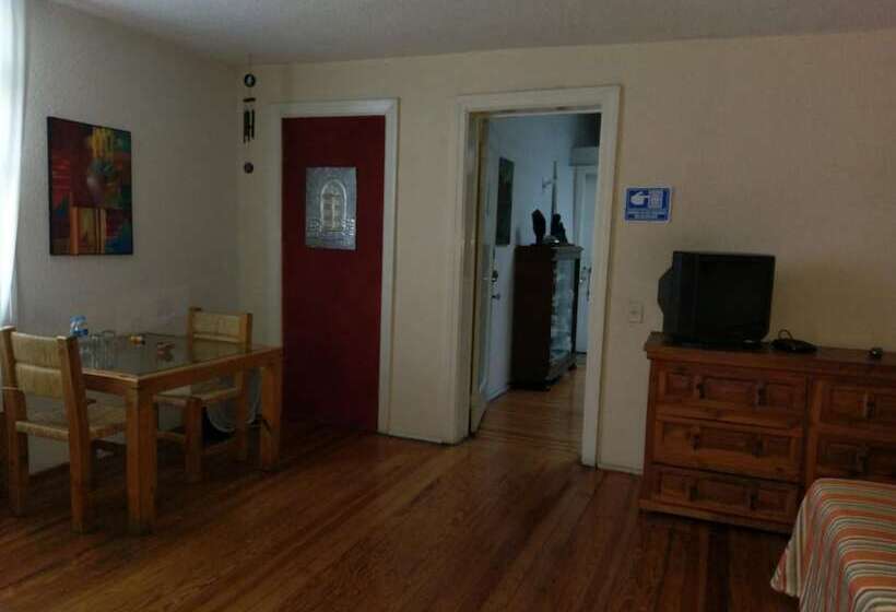 Пансион Anys Hostal