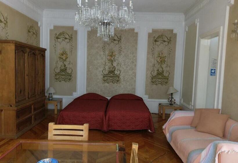 Пансион Anys Hostal