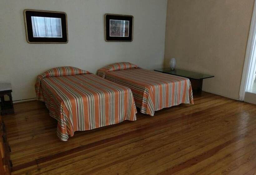 Пансион Anys Hostal