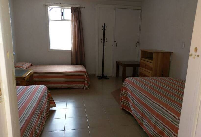 Пансион Anys Hostal