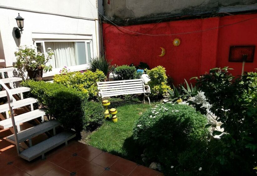 Пансион Anys Hostal