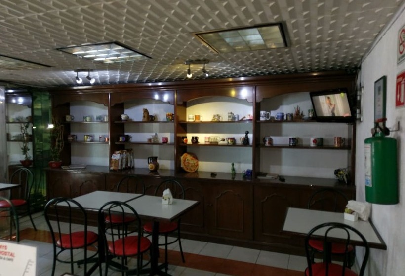 Пансион Anys Hostal