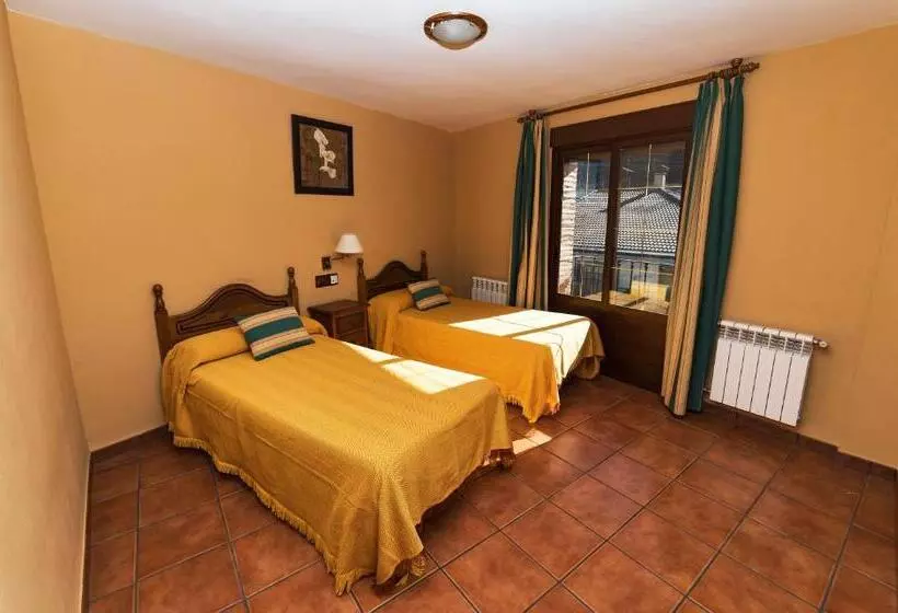 ペンション Apartamentos Raisa