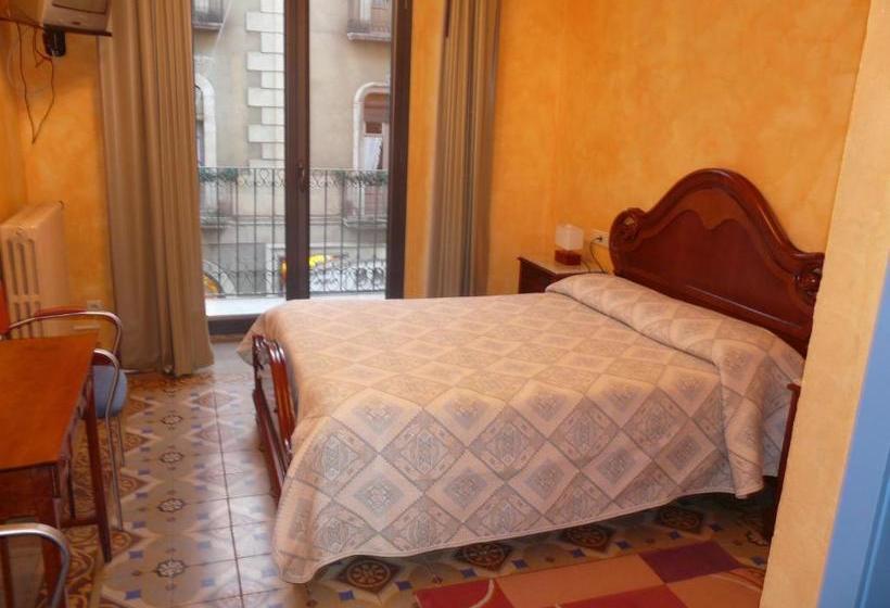 Pensão Hostal Adarnius