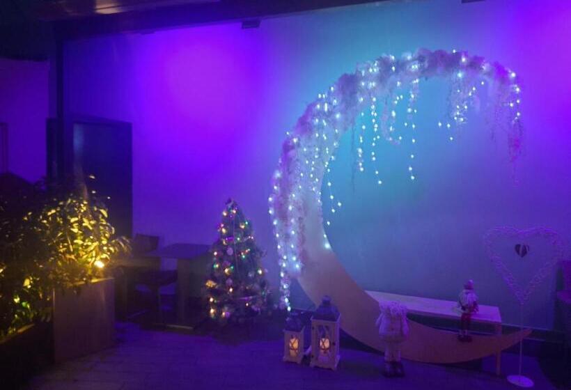 پانسیون Hostal La Carretera