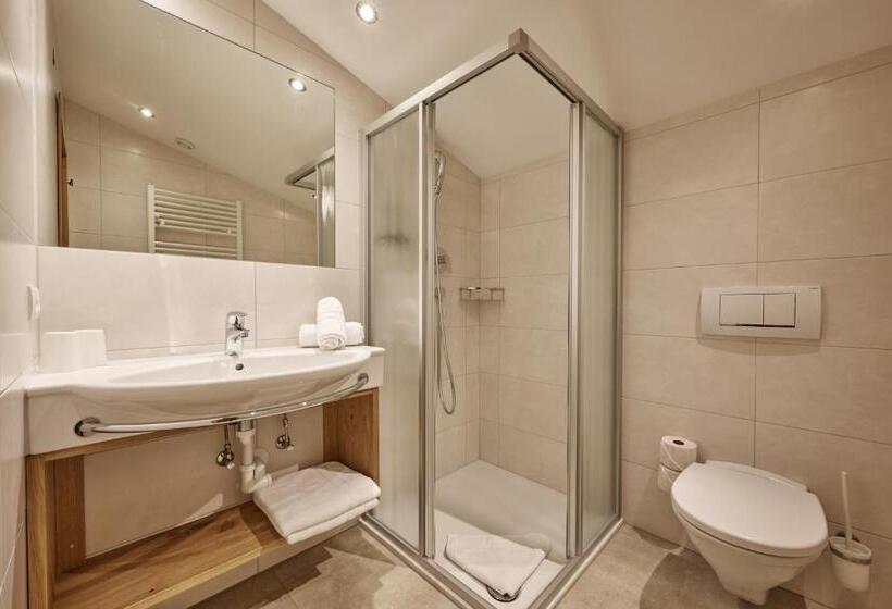 Пансион Landhaus Huber