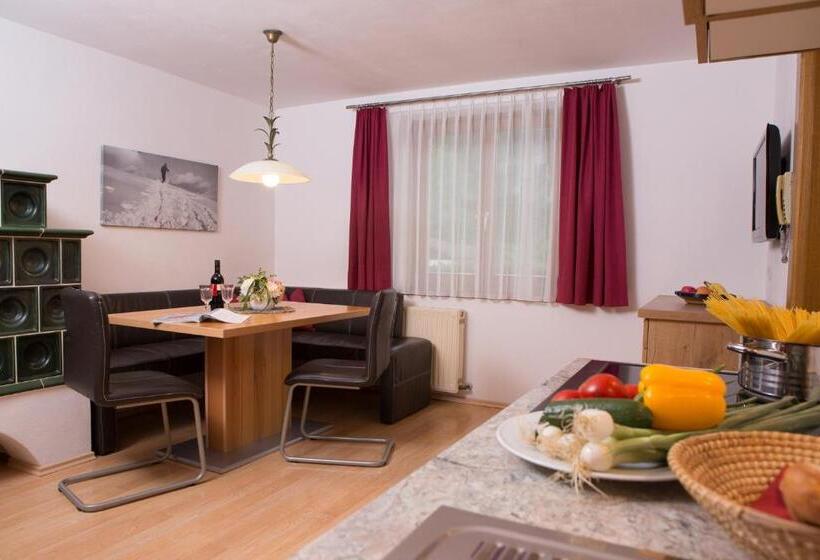 Пансион Landhaus Huber