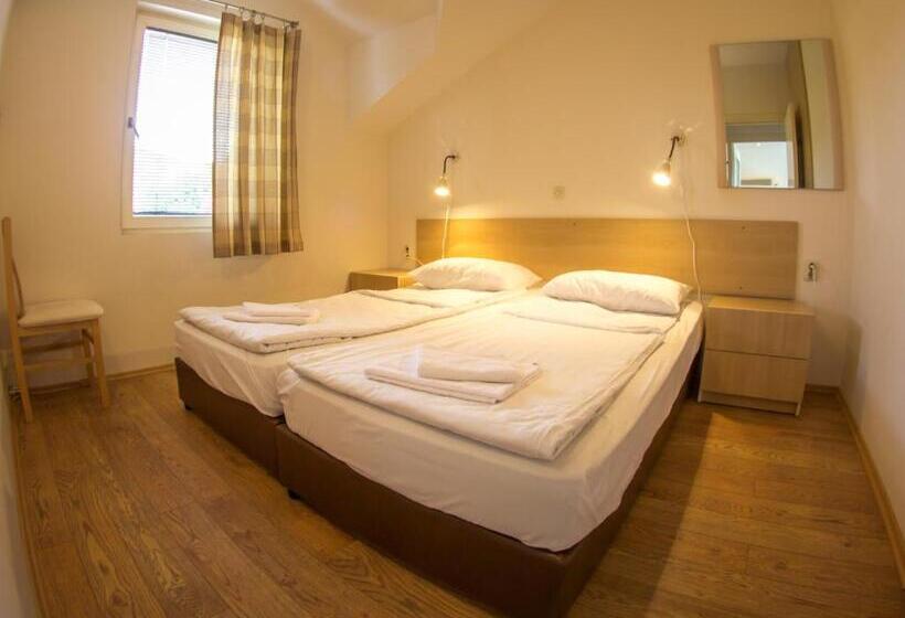 پانسیون Oaza Inn