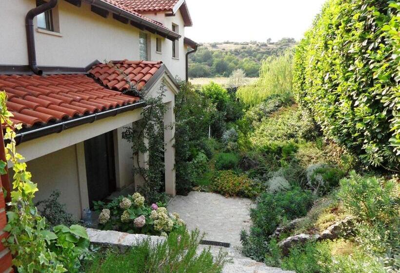 پانسیون Oaza Inn