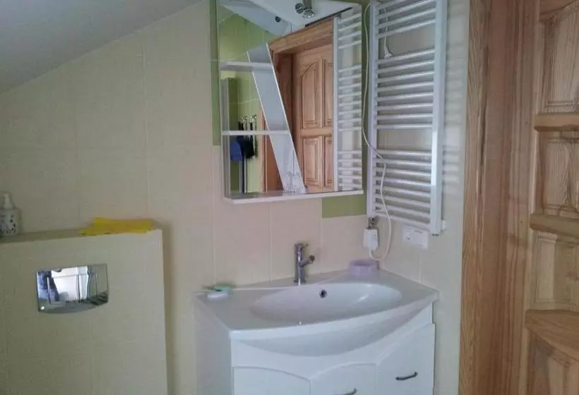 پانسیون Pas Bani