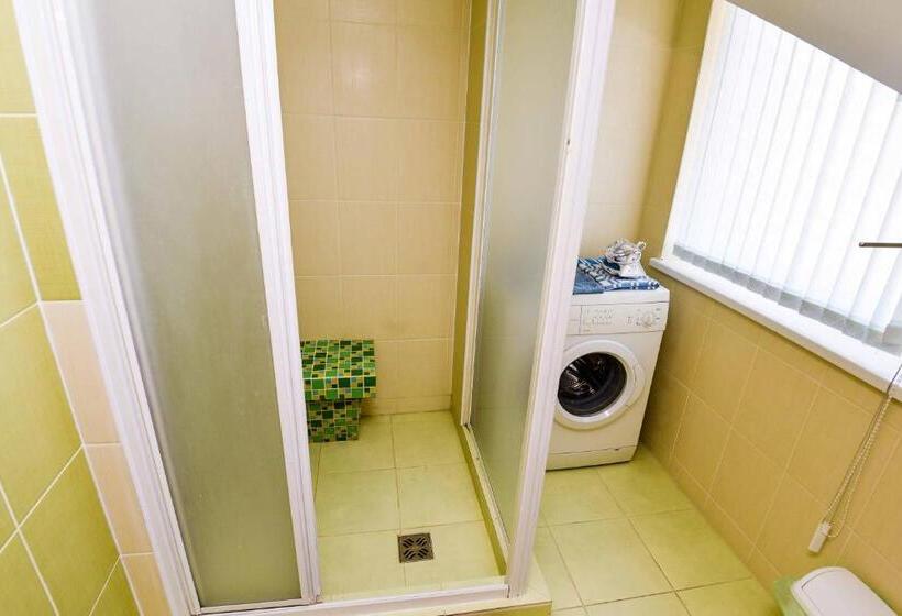 پانسیون Pas Bani