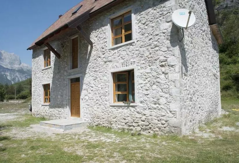ペンション Rupa Guest House