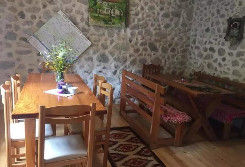 ペンション Rupa Guest House