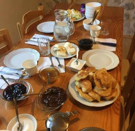 ペンション Rupa Guest House