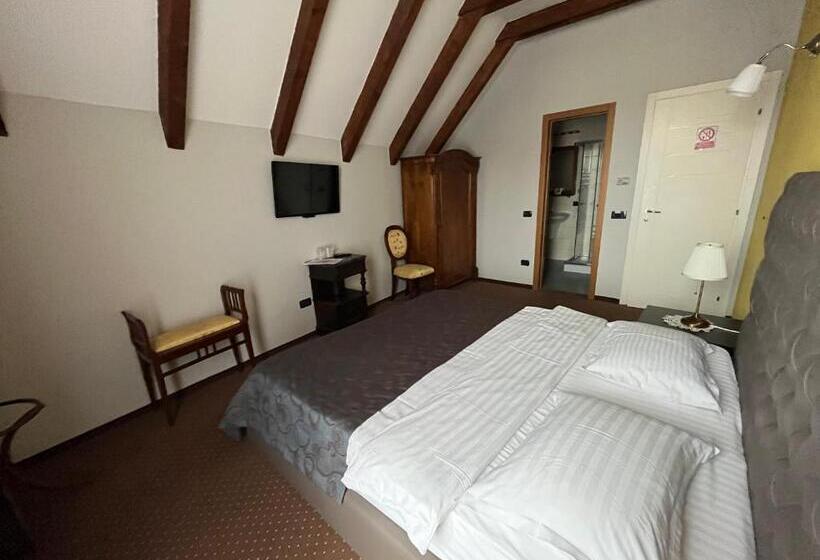 پانسیون Trattoria Al Gallo