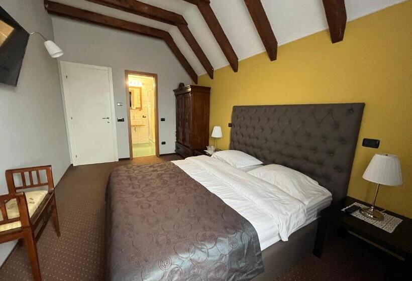 پانسیون Trattoria Al Gallo