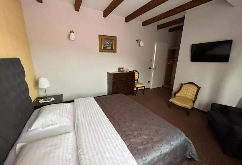 پانسیون Trattoria Al Gallo